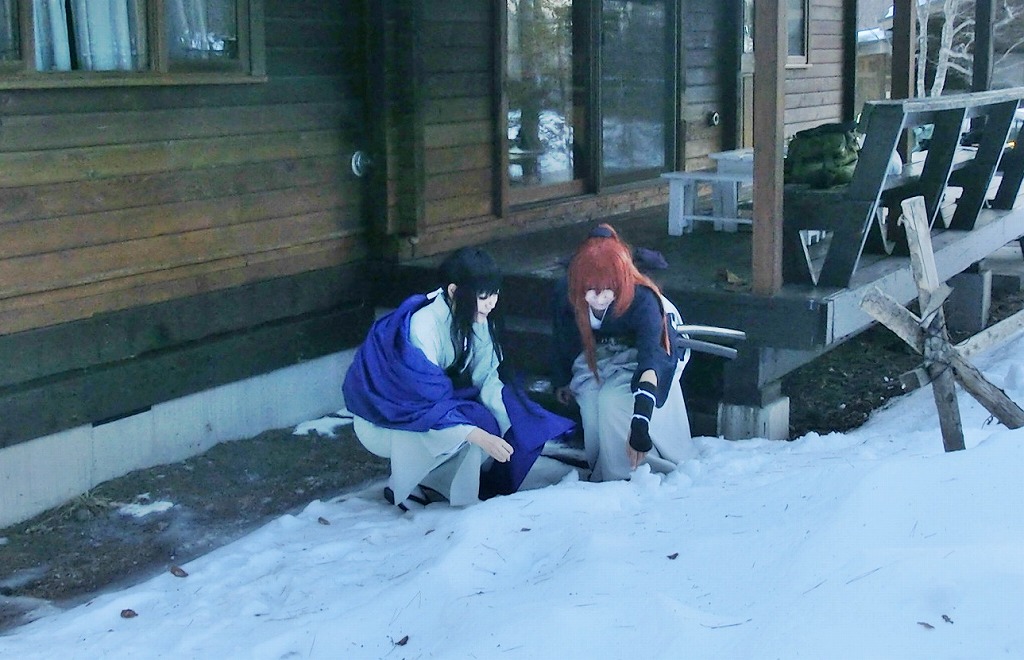 雪とコテージとるろうに剣心