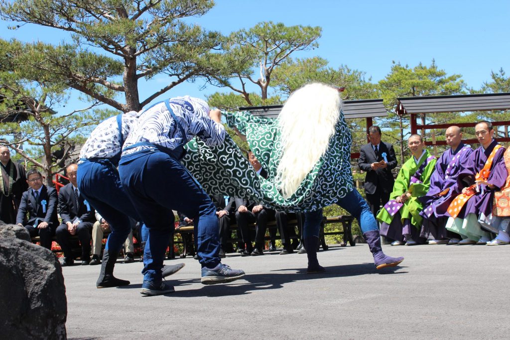 鬼押し出し園　東叡山寛永寺別院「浅間山観音堂」創建　60周年　獅子舞