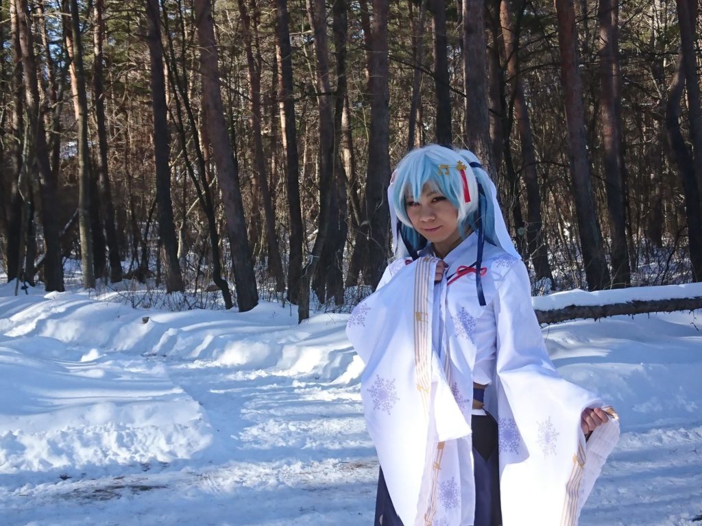 初音ミクの衣装でログ調の「アン」でコスプレ