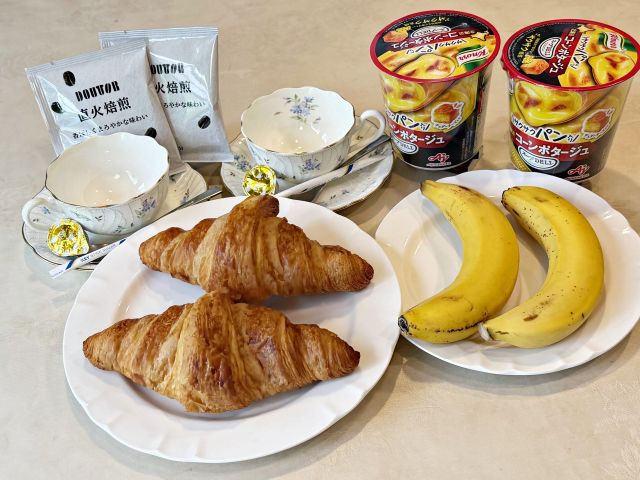 貸別荘ルネス軽井沢コテージで朝食