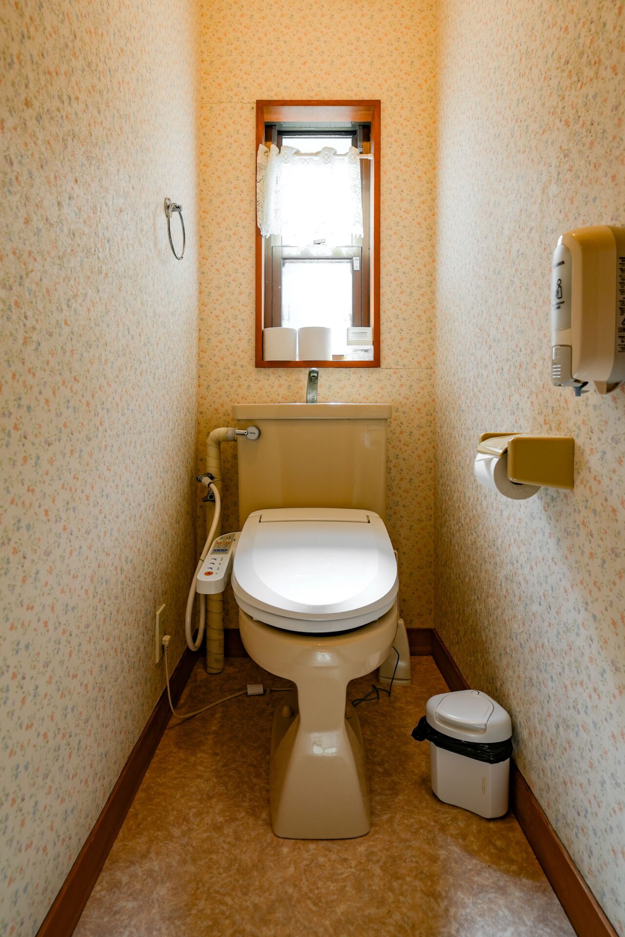 貸別荘ルネス軽井沢「アリエッティ」トイレ