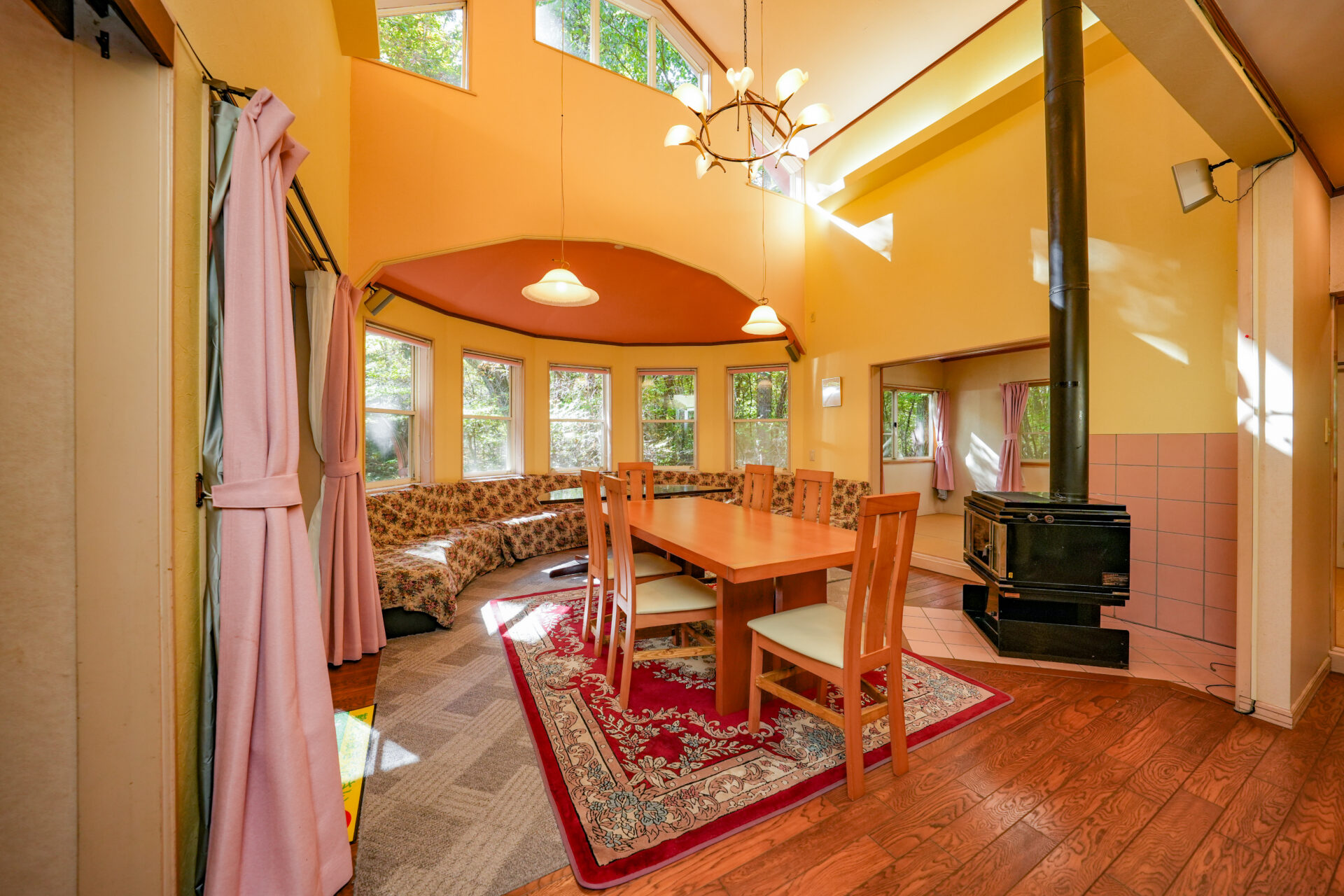 貸別荘ルネス軽井沢「エクセル」リビング