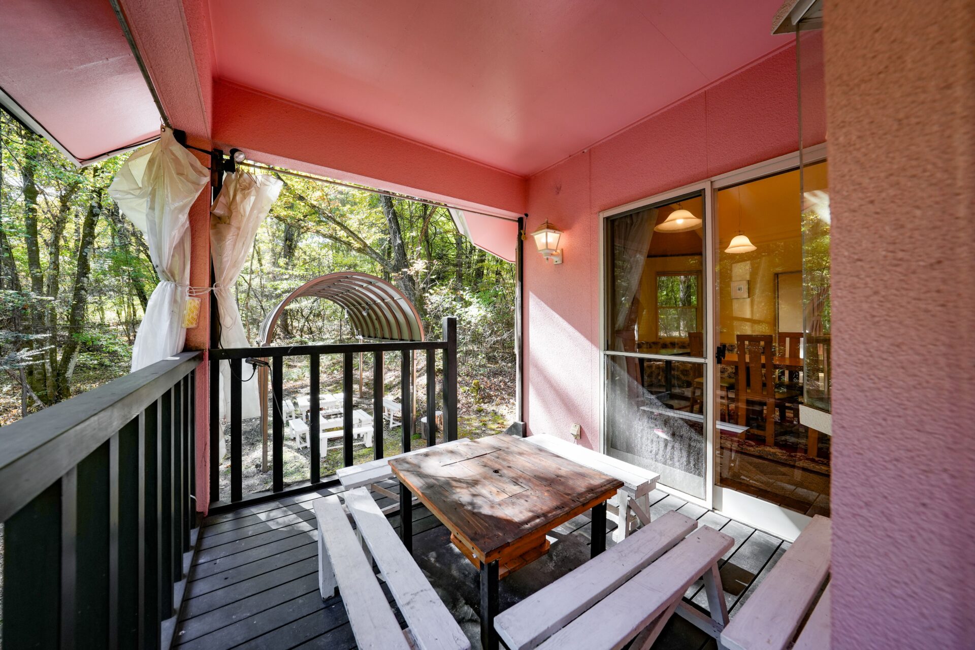 貸別荘ルネス軽井沢「エクセル」ベランダテラス