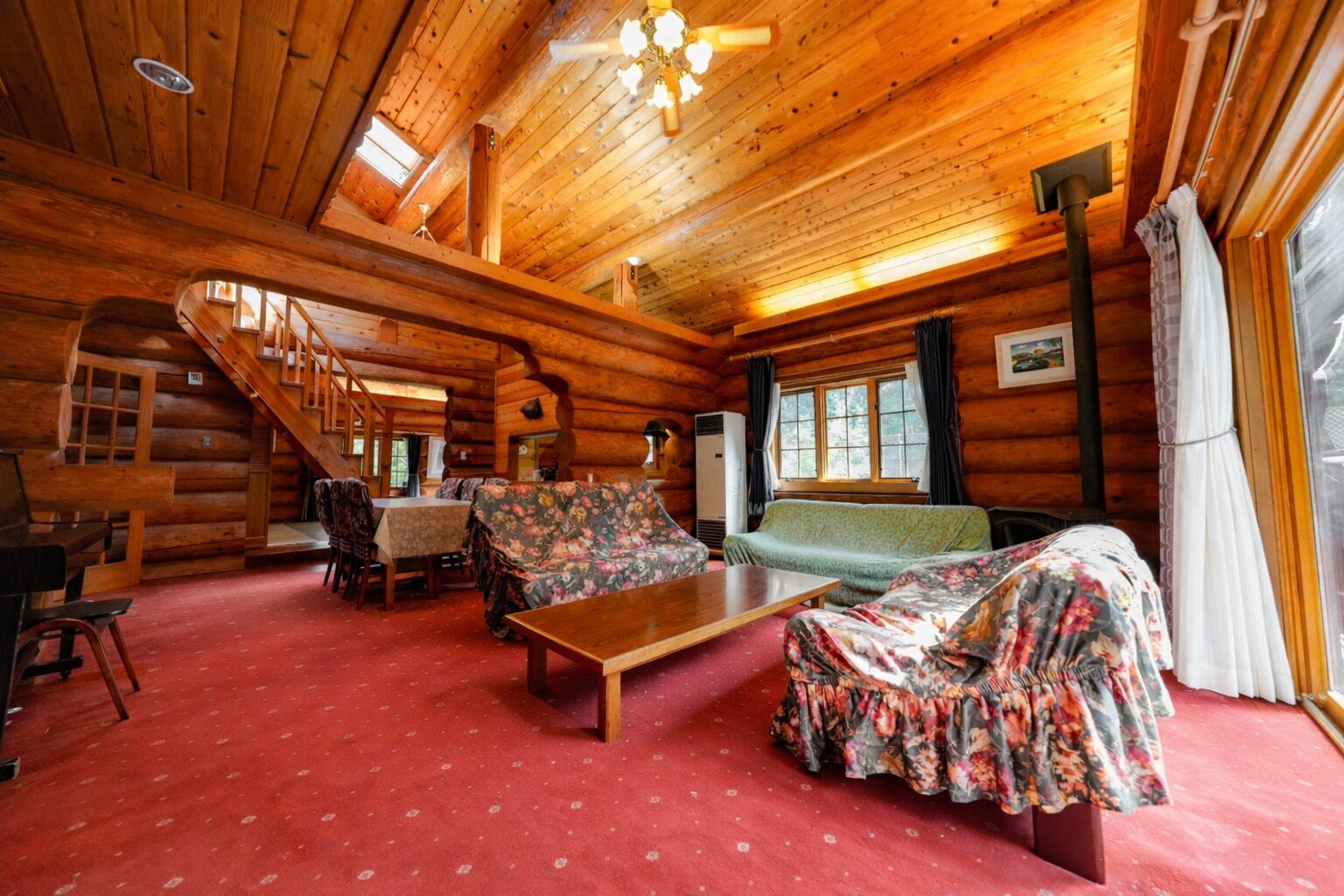 ルネス軽井沢「グレース」リビング