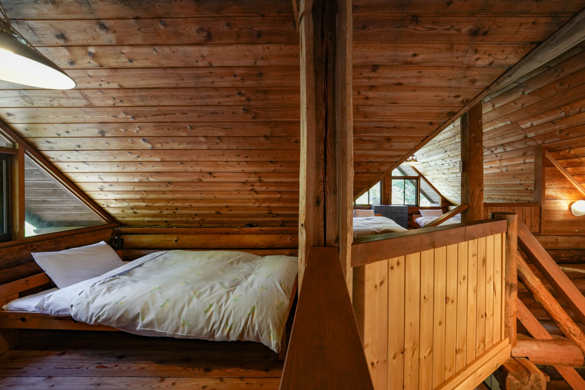 貸別荘ルネス軽井沢「カンパニュラ」2階ベッドルーム