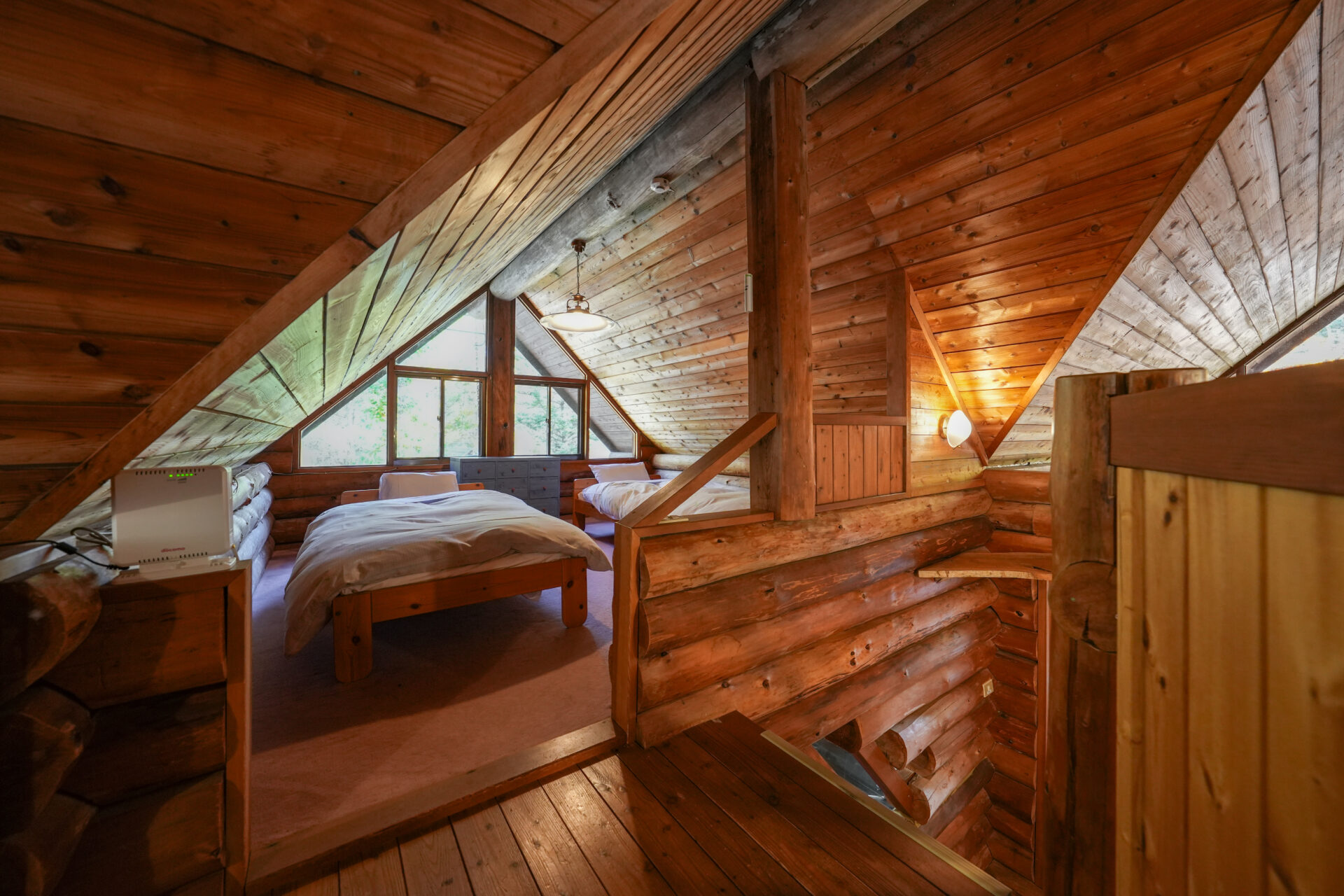 貸別荘ルネス軽井沢「カンパニュラ」2階ベッドルーム