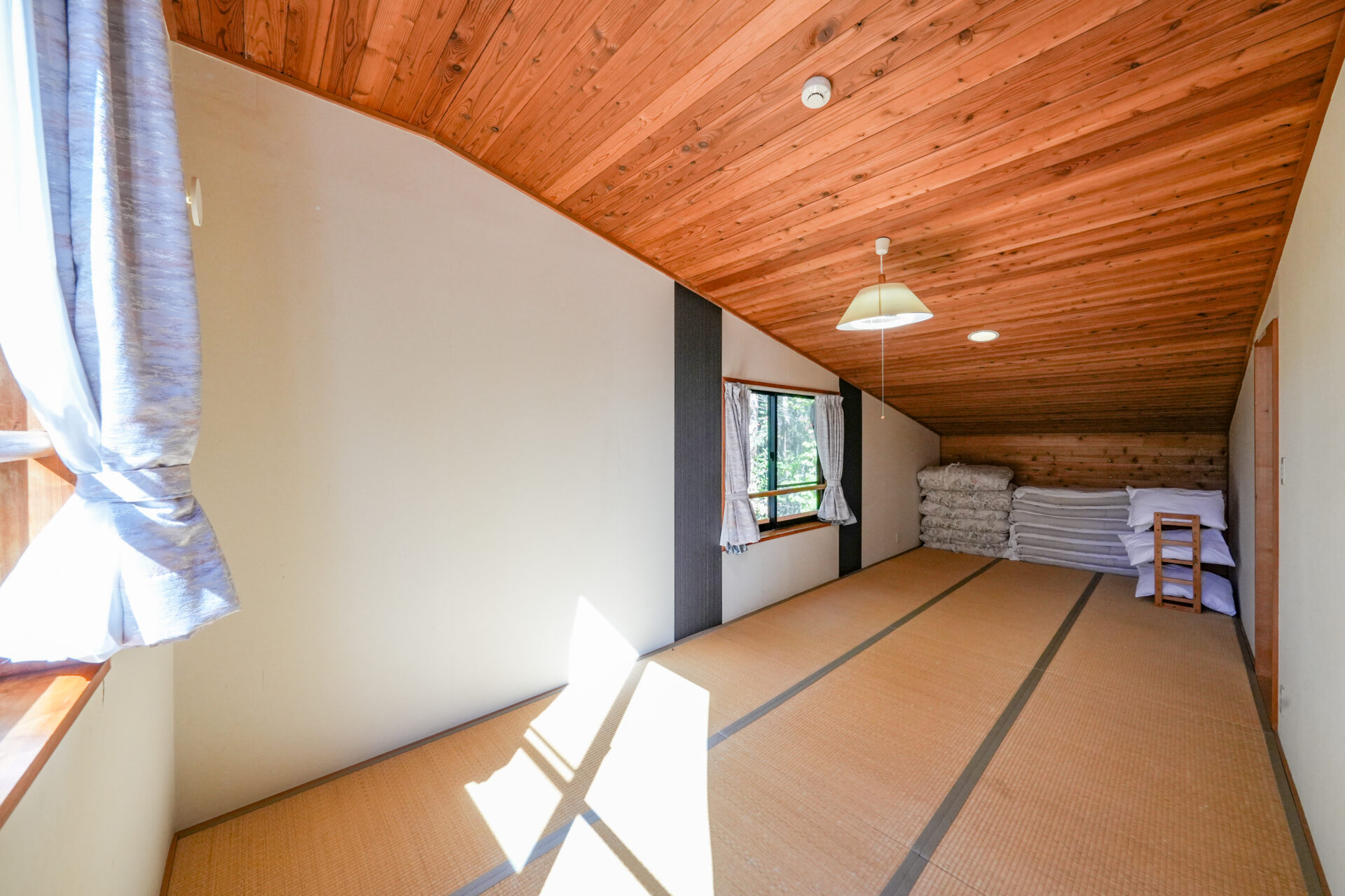 しおん星の12帖の寝室