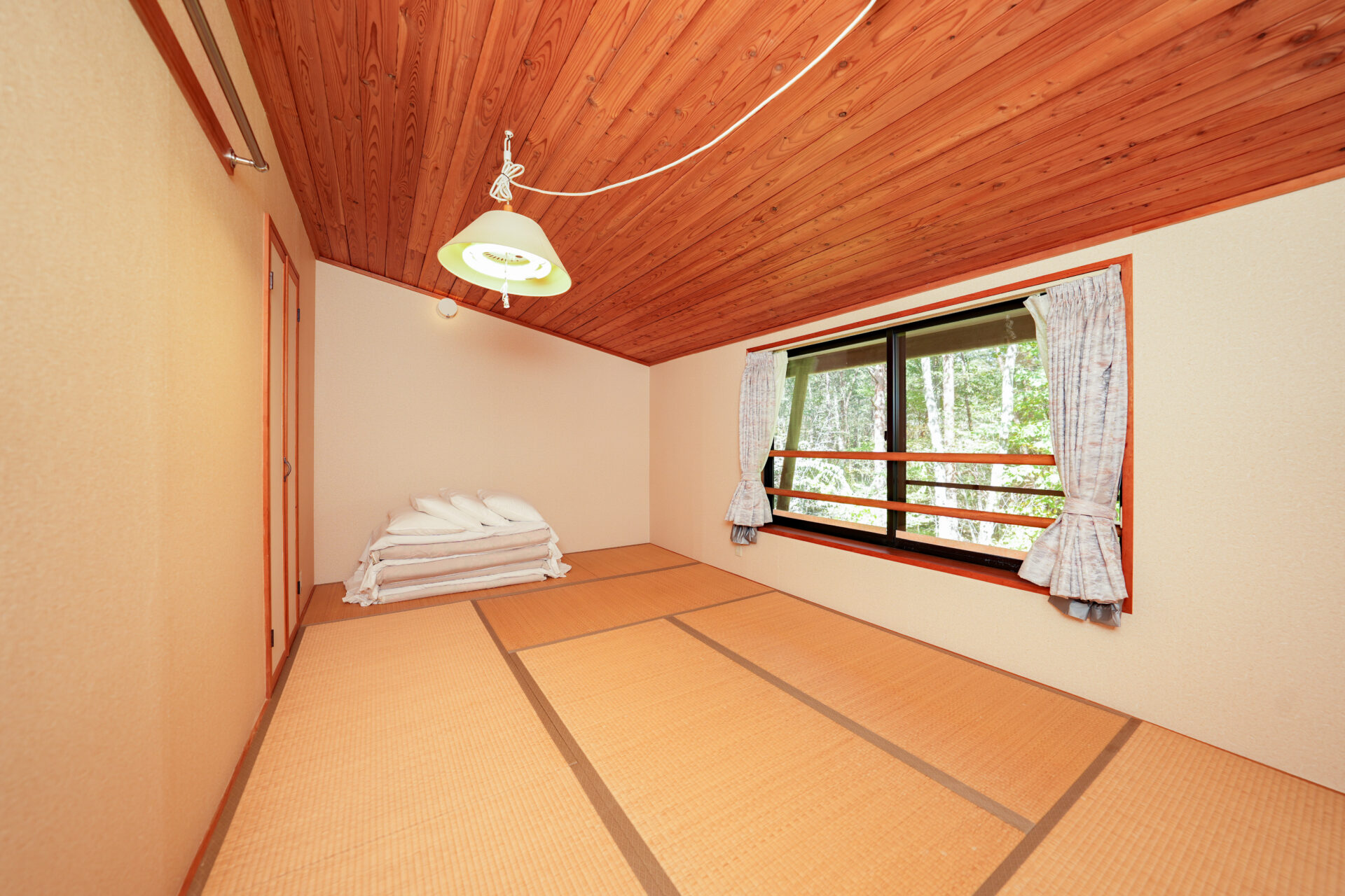 しおん虹の和寝室7.5帖