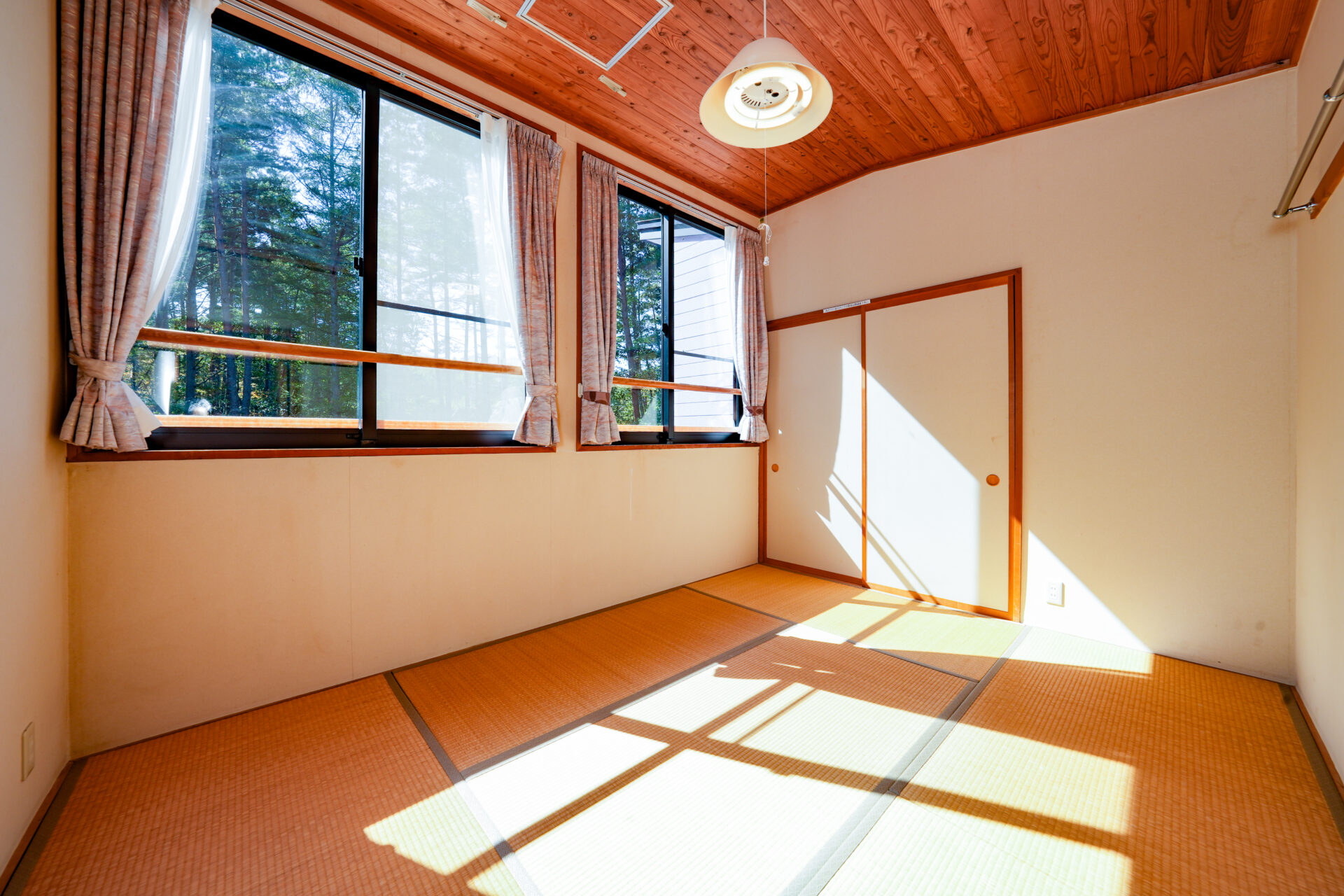 しおん虹の3名用寝室